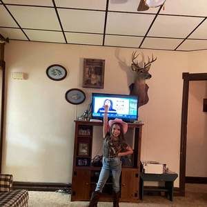 Meet your Posher, Joyce